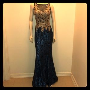 AMAZING MAXI GOWN BLUE/ BLACK/GOLD WITH TAIL